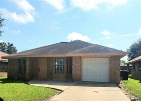 512 N 32nd Ln in McAllen, TX - Building Photo