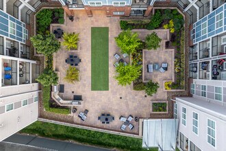 District Flats in Charlotte, NC - Foto de edificio - Building Photo