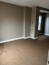 51 Seyms St, Unit 1J in Hartford, CT - Building Photo - Building Photo
