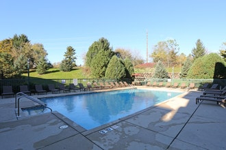 Lesilve in Middleton, WI - Foto de edificio - Building Photo