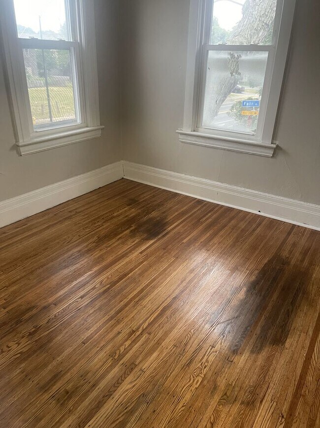 641 N Goodman St, Unit 641-UP N Goodman in Rochester, NY - Building Photo - Building Photo