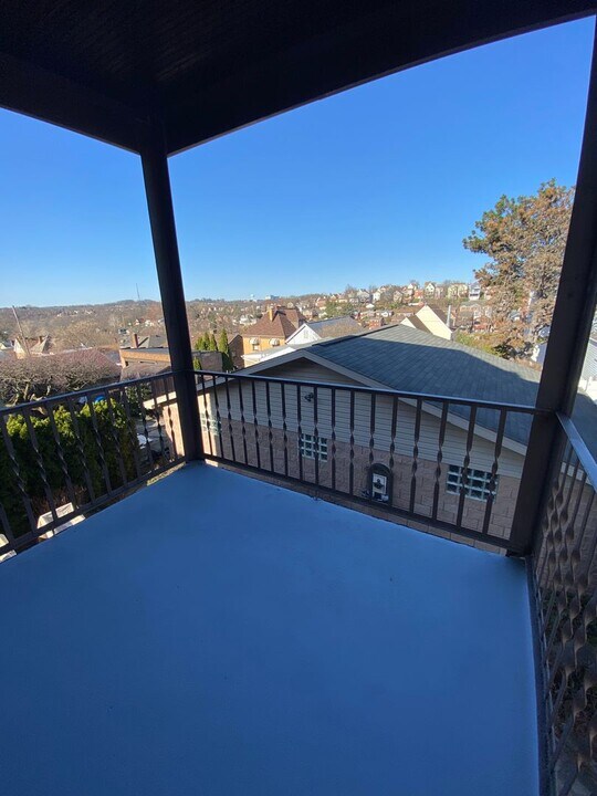 216-218-218 Bigham St in Pittsburgh, PA - Building Photo