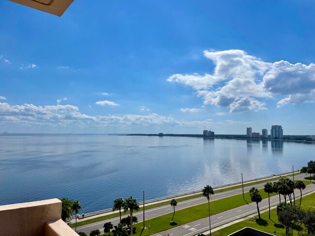 property at 2401 Bayshore Blvd