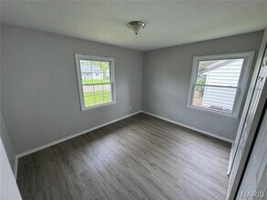 252 Midlothian Rd in St. Louis, MO - Building Photo - Building Photo