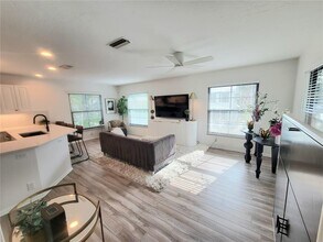 252 S Links Ave in Sarasota, FL - Building Photo - Building Photo
