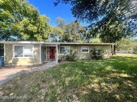 6817 Camelot Rd in Jacksonville, FL - Building Photo