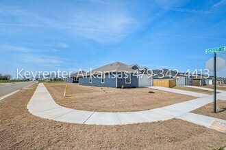 590 Mac St in Prairie Grove, AR - Building Photo - Building Photo