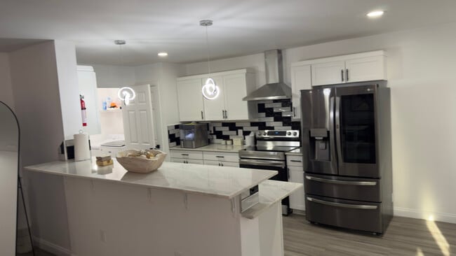 3044 Kings Realm Ave in Columbus, OH - Foto de edificio - Building Photo