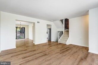 4923 Casimir St in Annandale, VA - Building Photo - Building Photo