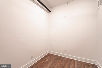 1211 Bainbridge St-Unit -UNIT 4D in Philadelphia, PA - Building Photo - Building Photo