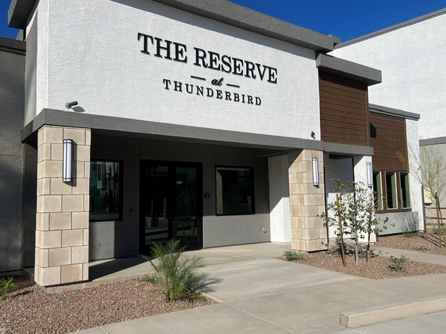 The Reserve at Thunderbird in Phoenix, AZ - Foto de edificio - Building Photo