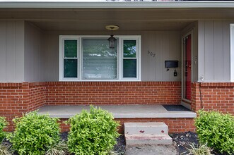 607 Bob Wallace Ave SW in Huntsville, AL - Building Photo - Building Photo