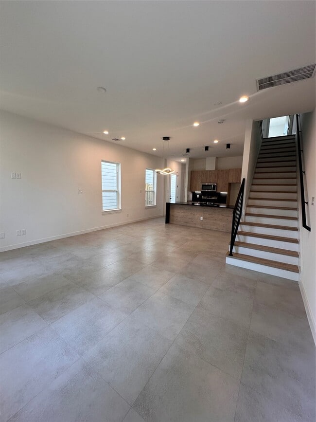 1016 Patton St in Houston, TX - Foto de edificio - Building Photo