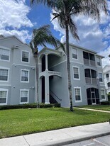 2306 Silver Palm Dr in Kissimmee, FL - Building Photo