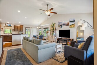 868 McCollister Ct in Iowa City, IA - Foto de edificio - Building Photo