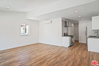 1166 Cochran Ave in Los Angeles, CA - Building Photo - Building Photo