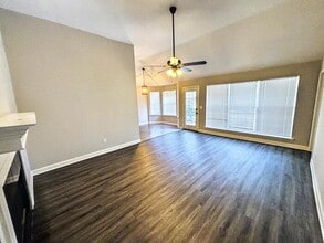 217 Shadow Creek Dr in Florence, MS - Building Photo - Building Photo