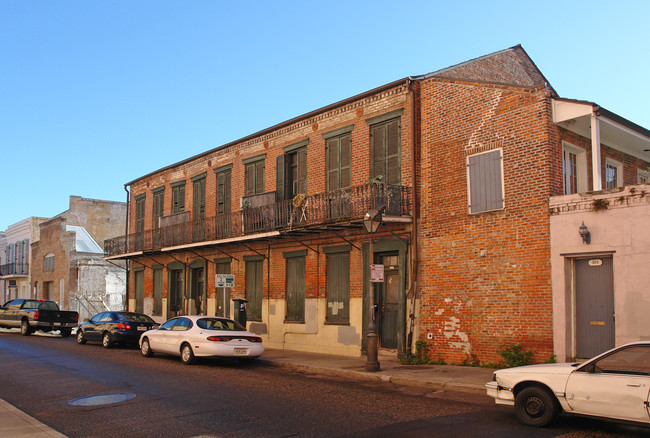 308 Burgundy St in New Orleans, LA - Building Photo - Building Photo