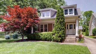 2343 Bickel Rd in Louisville, KY - Building Photo