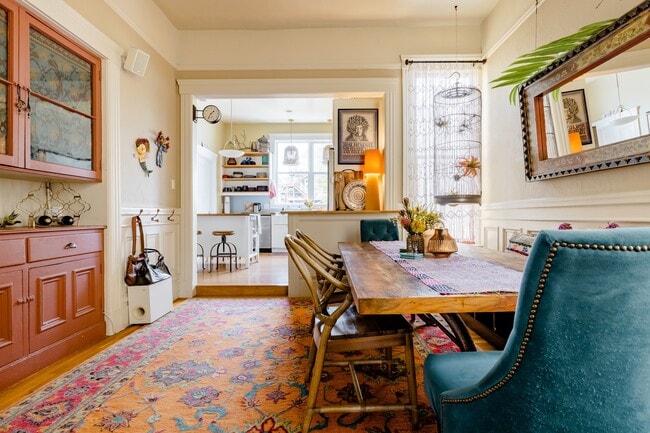 1530 Fulton Street, Unit Artistic FURNISHED Victorian in NOPA in San Francisco, CA - Building Photo - Building Photo