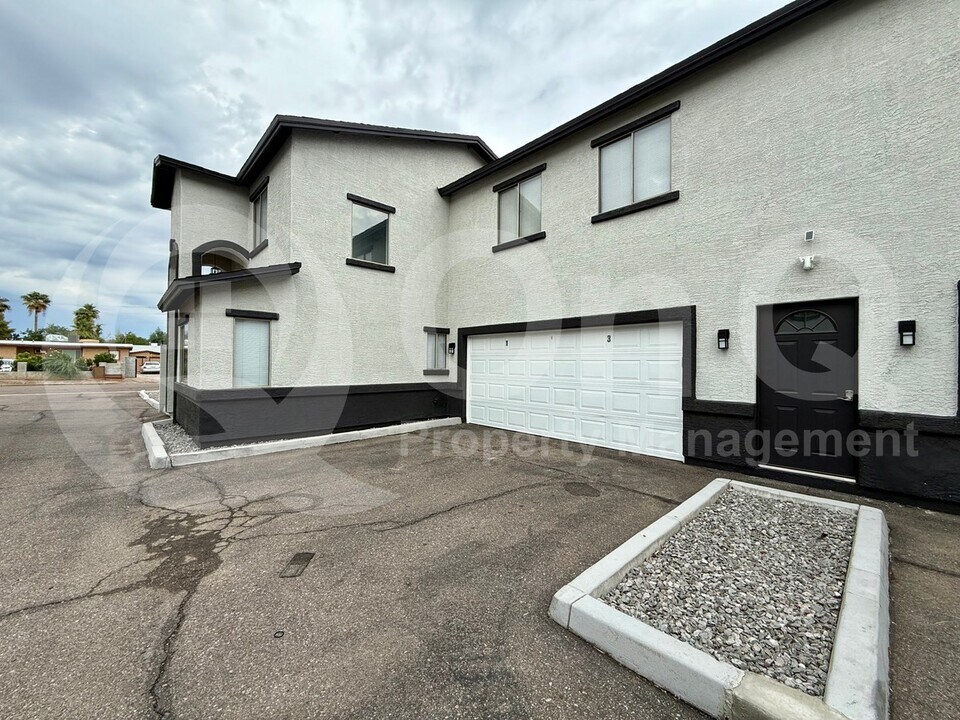 2153 W Morten Ave in Phoenix, AZ - Building Photo