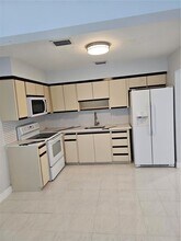 5843 Tyler St, Unit 5843 in Hollywood, FL - Building Photo - Building Photo