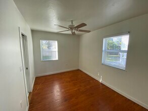 715 2nd Ave S in Lake Worth Beach, FL - Building Photo - Building Photo