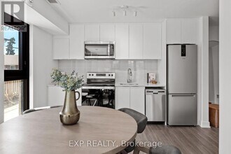 1366-1366 Carling Ave in Ottawa, ON - Building Photo - Building Photo