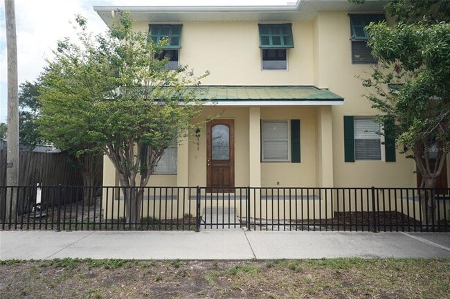 property at 101 Ky Hvn Ct