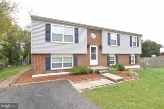 5323 Debbie Ct in Ilchester, MD - Building Photo - Building Photo