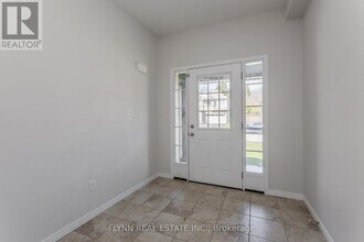 246 Woodway Trail in Norfolk, ON - Building Photo - Building Photo