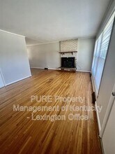 2364 Shandon Dr in Lexington, KY - Building Photo - Building Photo