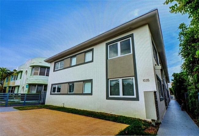 1035 Euclid Ave in Miami Beach, FL - Building Photo - Building Photo