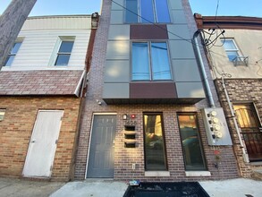 1606 Point Breeze Ave in Philadelphia, PA - Building Photo - Building Photo