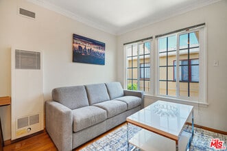 3559 Sawtelle Blvd in Los Angeles, CA - Building Photo - Building Photo