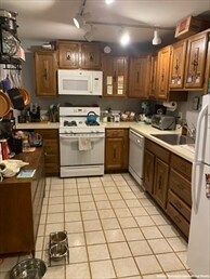 99 W 4th St, Unit 1A in Boston, MA - Building Photo