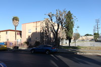 7234-7236 Milwood Ave in Canoga Park, CA - Building Photo - Building Photo