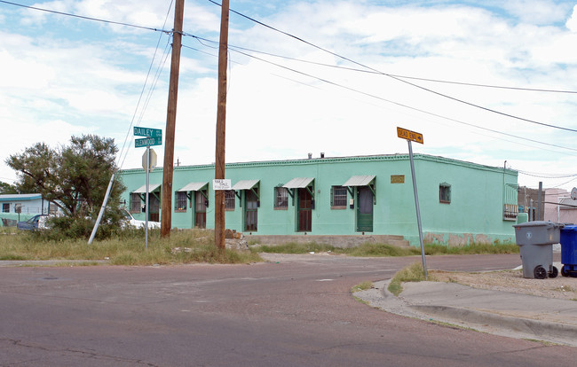 5709 Dailey Ave in El Paso, TX - Building Photo - Building Photo