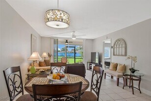 4380 27th Ct SW in Naples, FL - Building Photo