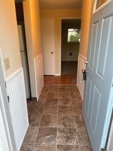 4883 7th Ave SE in Salem, OR - Building Photo - Building Photo