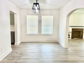 108 W Hughes St in Longview, TX - Building Photo - Building Photo