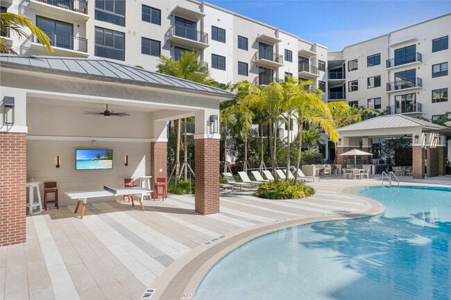 Shalimar Plantation East in Plantation, FL - Building Photo - Building Photo