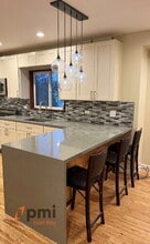 303 Virginia St in Crockett, CA - Foto de edificio - Building Photo