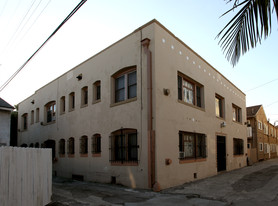 623 E Broadway in Long Beach, CA - Building Photo