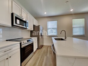 2560 Spring Moss Ct in Green Cove Springs, FL - Building Photo - Building Photo