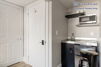 12 Derne St-Unit -FL3-ID907 in Boston, MA - Building Photo - Building Photo