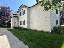 214 N Avenger Ln in Boise, ID - Building Photo