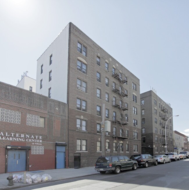 283-285 Albany Ave in Brooklyn, NY - Building Photo - Building Photo