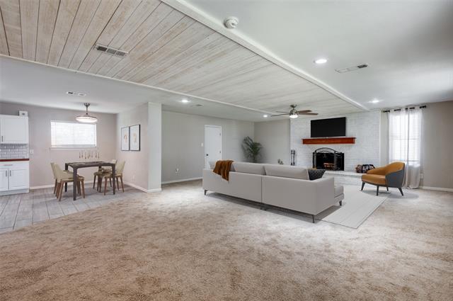 3641 Larry St in Haltom City, TX - Building Photo - Building Photo