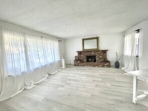 2133 Sperling Av in Burnaby, BC - Building Photo - Building Photo